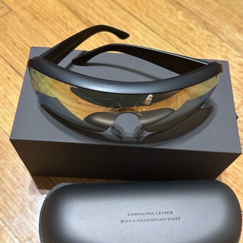 Sunglasses like new with extra box, case and cleaning cloth