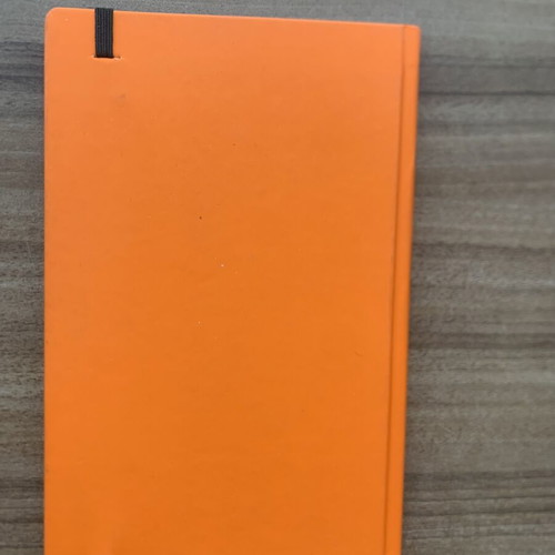 Arkas To Simeiomatarion tou Aprilioy 2019 notebook like new