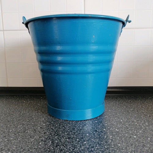 Metal bucket like new, blue island style color