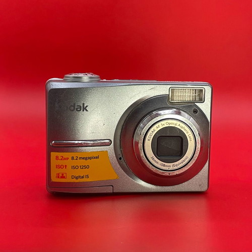 Kodak EasyShare C813 digital camera used with minor problem