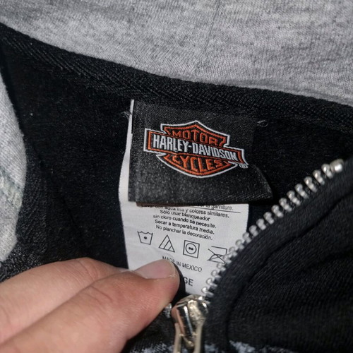 Harley Davidson Vintage Skull and Logo Hoodie Surrey England Chapter Large new
