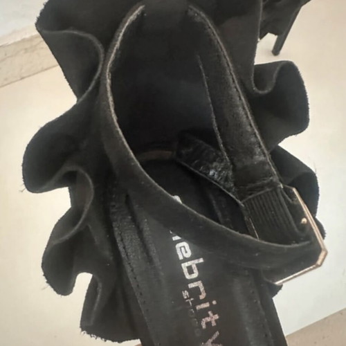 Black Celebrity Suede Stiletto Pumps with Ruffles like new, size 38