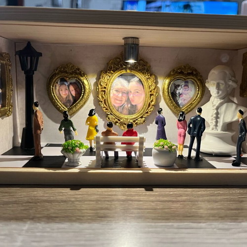 Mini Museum With Your Photos New