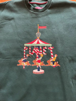 Karavan sweatshirt like new, green, one size