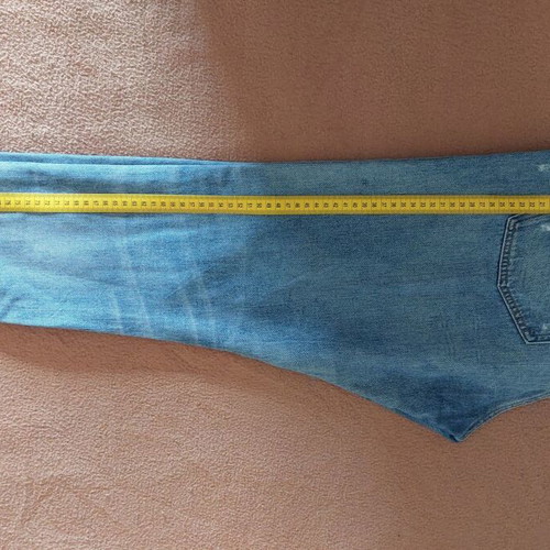 Ralph Lauren women's jeans like new with front rips size 29