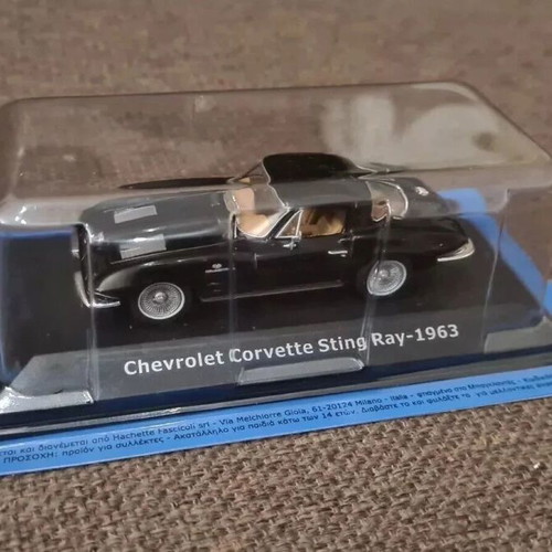 Chevrolet Corvette Sting Ray 1963 miniature new scale 1/43