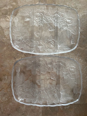 Glass serving platters like new, set of 2 with rose design
