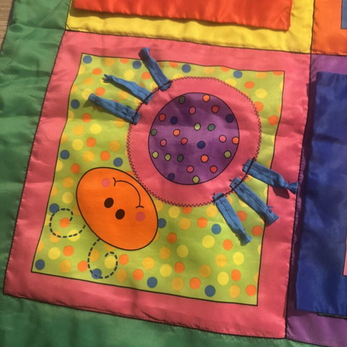 Activity mat used, 70x102 cm