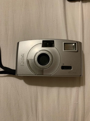 Φωτογραφική μηχανή Kodak με film μεταχειρισμένη, δεν λειτουργεί