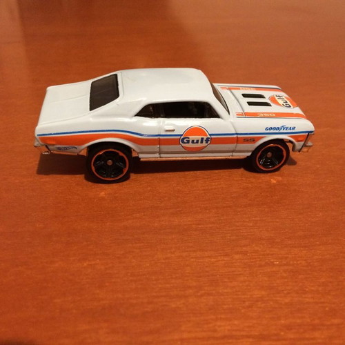Nova 68 Hot Wheels used, without box