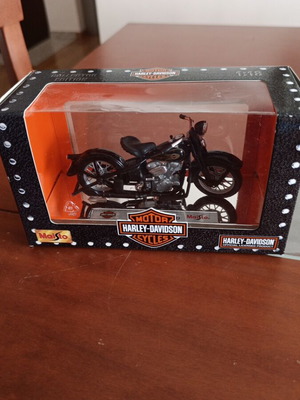 Harley Davidson 1936 EL Knucklehead model 1:18 new