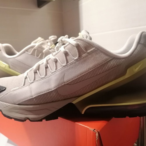 Nike Air Max sneakers size 47.5 like new, white and grey