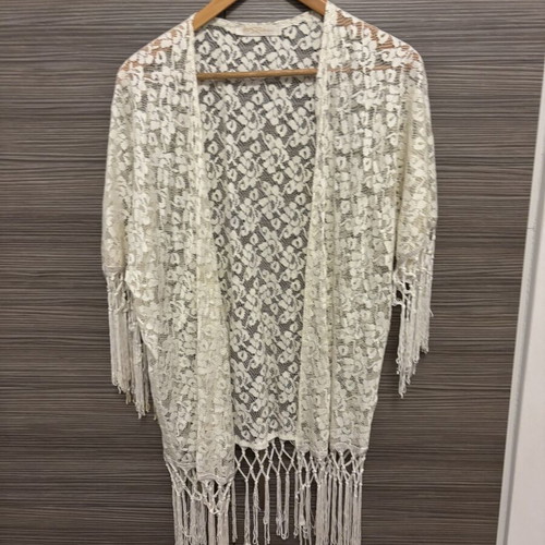 Kimono used with lace and fringes, white, one size