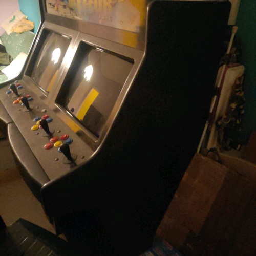 Arcade machine double like new with over 1300 games for four players