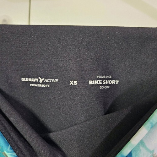 Biker shorts με μαρμάρινο σχέδιο και τσέπες Old Navy σαν καινούργιο