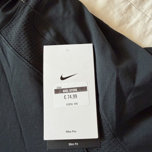 Nike Pro S T-shirt, black, brand new