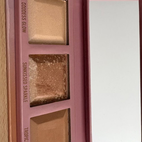 Glow and Bronze Palette like new with MUA lip gloss and pouch
