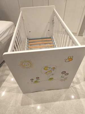 Baby and children's bed 140x90cm used with mattress and adjustable heights