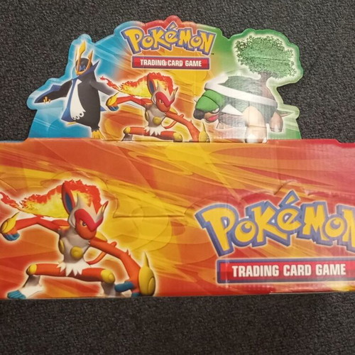Pokemon official display box like new
