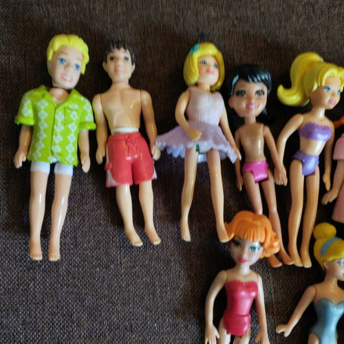 Polly Pocket collectible set used with accessories