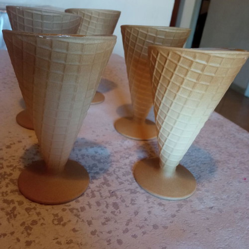 Glass ice cream bowls, cone-shaped, set of 5