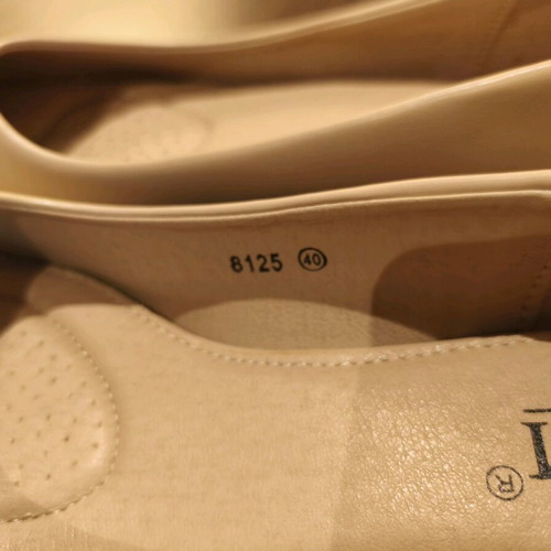 C’M Paris beige pumps size 40 used, synthetic leather, 5cm heel