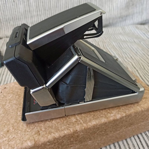 Polaroid SX-70 Sonar μεταχειρισμένη με original συσκευασία και manual