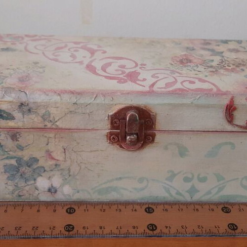 Wooden storage box decorated in excellent condition