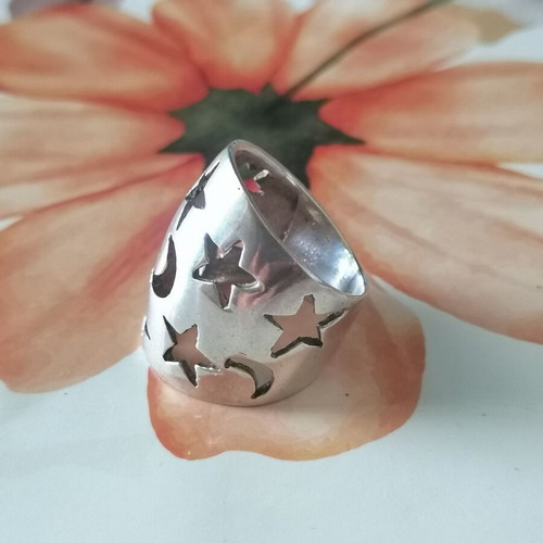 Silver 925 ring with moons and stars new