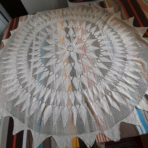 Handmade round tablecloth with crochet like new, beige