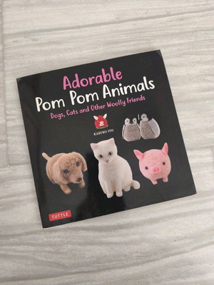 Pom Pom Animals book like new