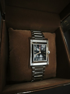 Gucci 111 M Swiss Made ορθογώνιο ρολόι καινούργιο