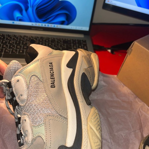 Balenciaga sneakers size 42 like new, gray and turquoise shoes