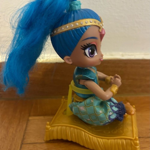 Shimmer and Shine figure used with small white paint marks
