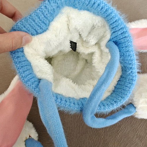 Children's hat with moving ears like new, multicolor
