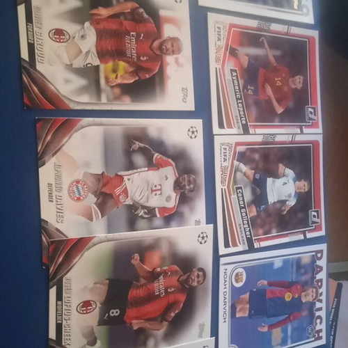 Football cards like new, pack of 37 with players Zota, Leao, Renato Sanches