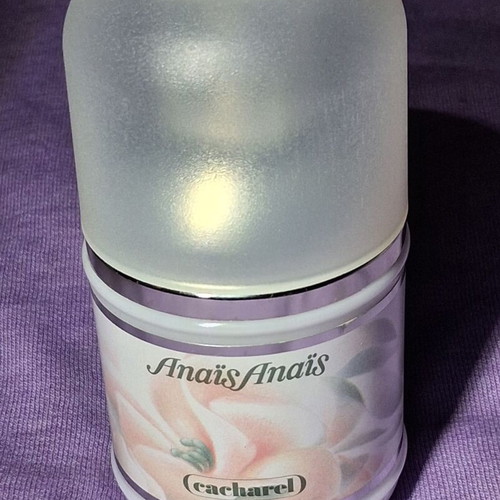 Cacharel Anaïs Anaïs Eau de Toilette 50ml like new, vintage 1990