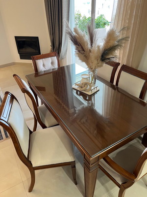 Dining table 1.65x0.90 with glass like new