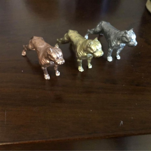 Pitbull miniature new, made of tin with bronze and copper tones