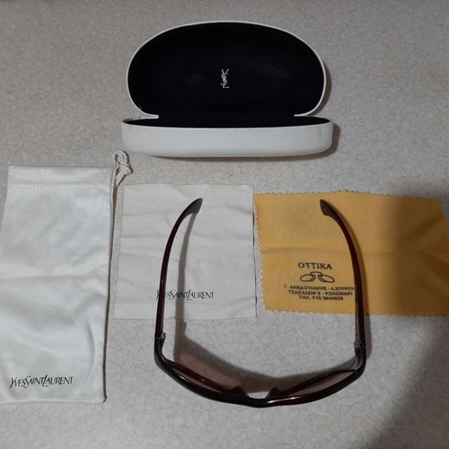 Yves Saint Laurent Vintage Sunglasses 2001 like new