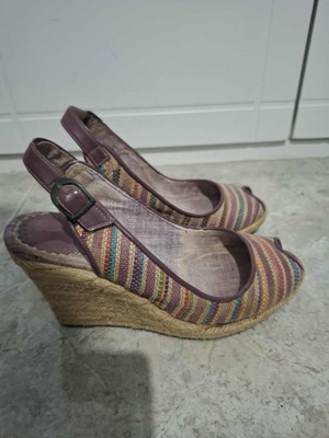 Zara platforms used, size 39 with small fit, multicolor
