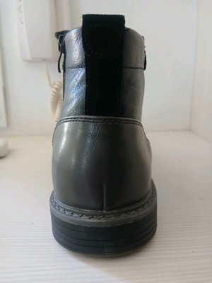 Xti leather black ankle boots like new