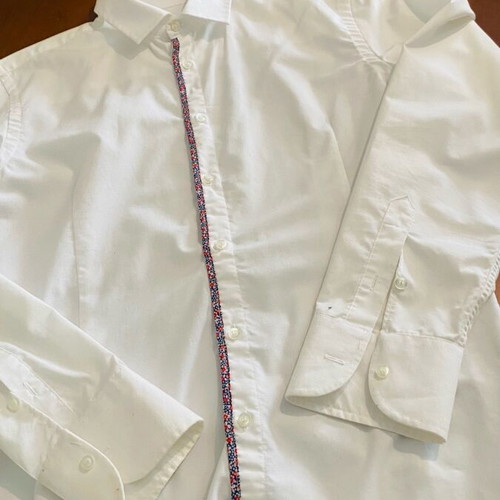 Spago Uomo white shirt size M like new with floral stripe