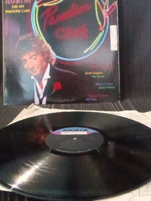 Barry Manilow Paradise Café vinyl used