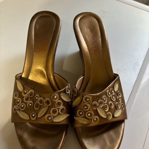 Summer sandals used with high heel, size 39, gold