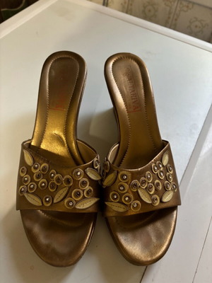 Summer sandals used with high heel, size 39, gold