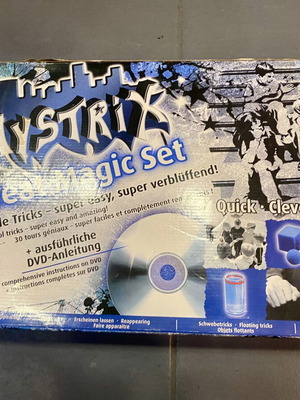 Mystrix Great Magic Set like new with 30 tricks and DVD
