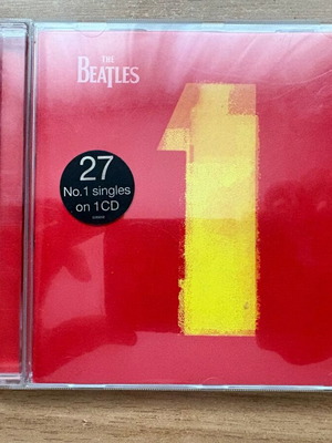 The Beatles 1 CD like new, rock