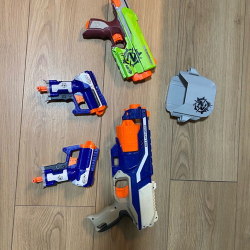Nerf guns used, set