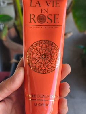 Leave in conditioner by Dimitra Katsafadou σαν καινούργιο
